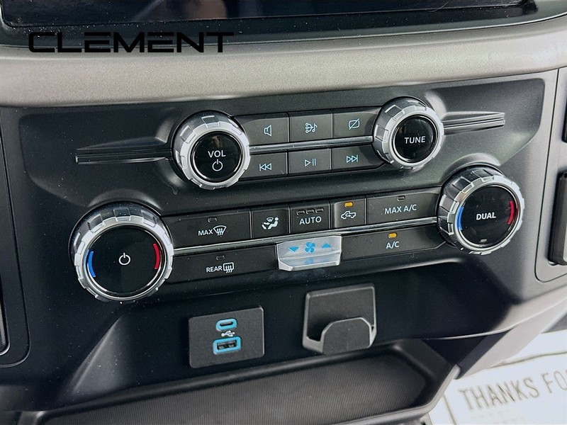 Ford F-150 Vehicle Full-screen Gallery Image 22