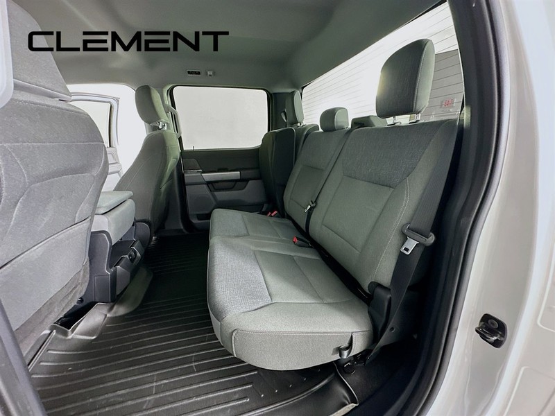 Ford F-150 Vehicle Full-screen Gallery Image 30