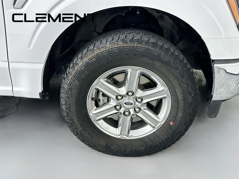 Ford F-150 Vehicle Full-screen Gallery Image 34
