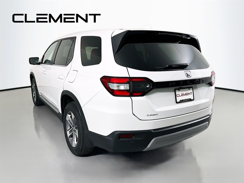 Honda Pilot Vehicle Full-screen Gallery Image 10