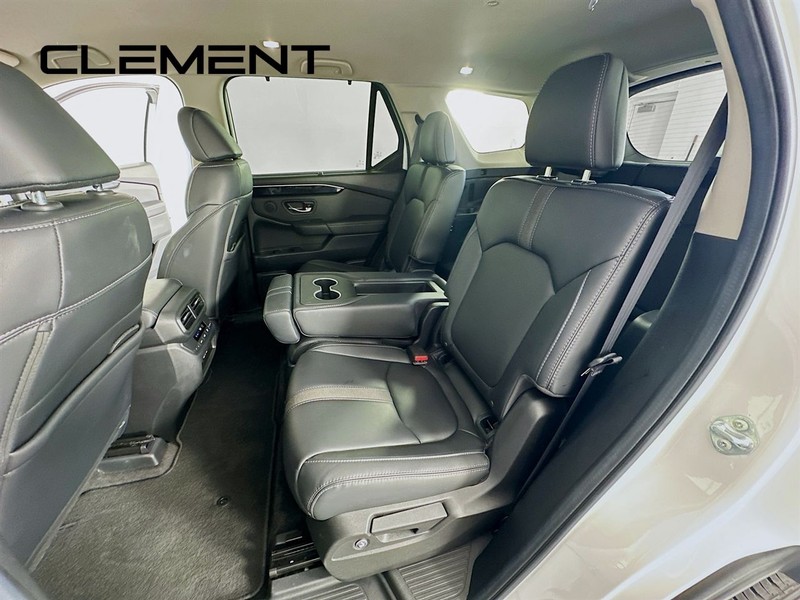 Honda Pilot Vehicle Full-screen Gallery Image 31