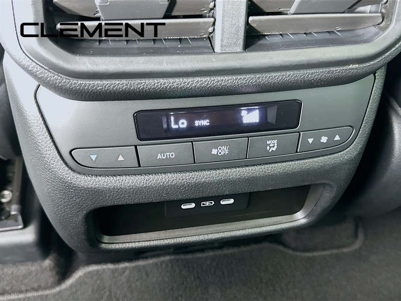 Honda Pilot Vehicle Full-screen Gallery Image 33