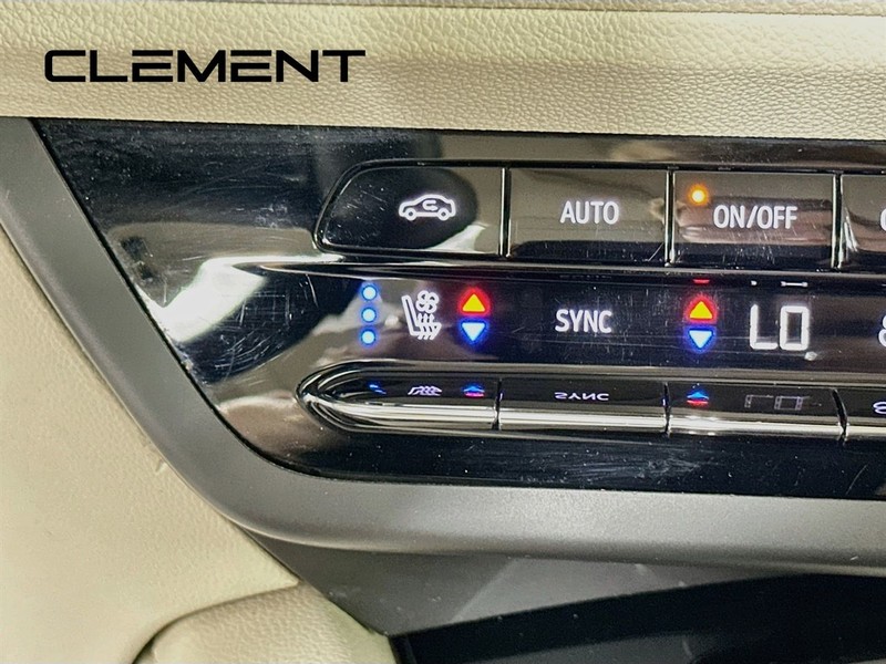 Buick Envision Vehicle Full-screen Gallery Image 23