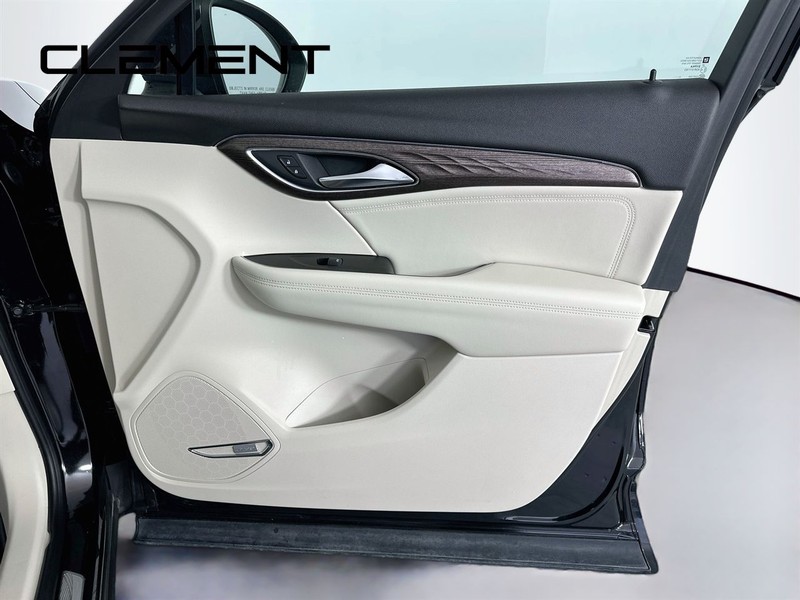 Buick Envision Vehicle Full-screen Gallery Image 37