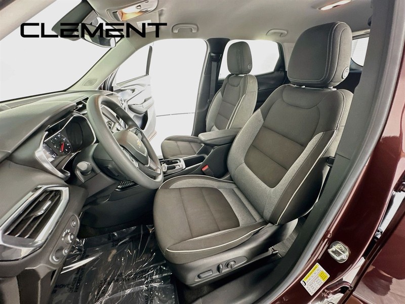 Chevrolet Trailblazer Vehicle Full-screen Gallery Image 29