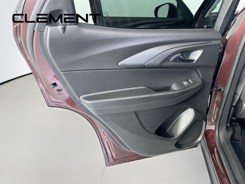 Chevrolet Trailblazer Vehicle Full-screen Gallery Image 30