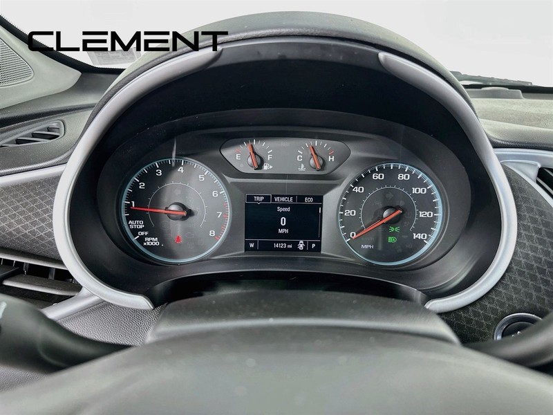 Chevrolet Malibu Vehicle Full-screen Gallery Image 18