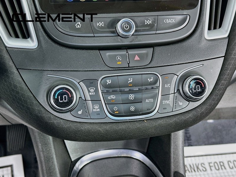 Chevrolet Malibu Vehicle Full-screen Gallery Image 22