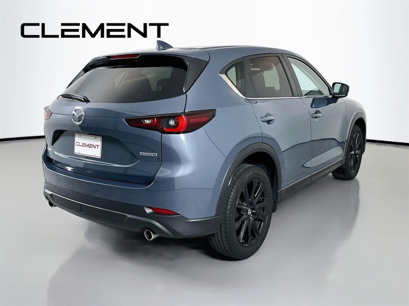 Mazda CX-5 Vehicle Full-screen Gallery Image 7