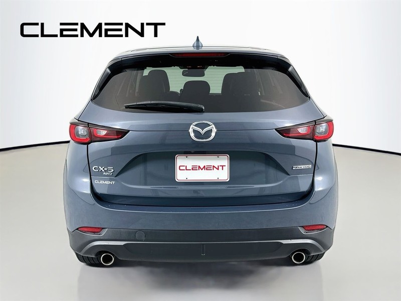 Mazda CX-5 Vehicle Full-screen Gallery Image 8