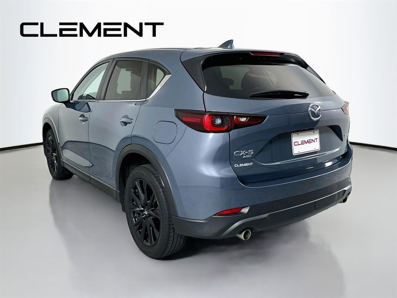 Mazda CX-5 Vehicle Full-screen Gallery Image 10