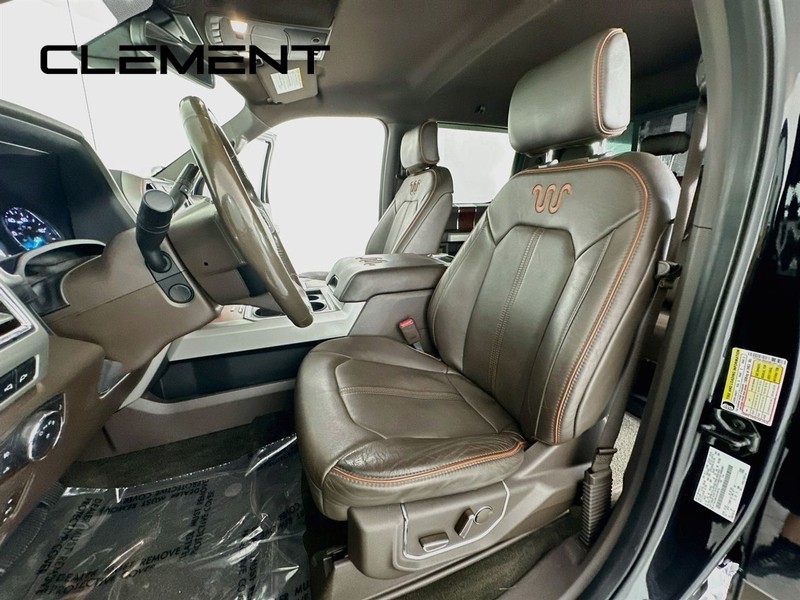 Ford Super Duty F-350 SRW Vehicle Full-screen Gallery Image 28