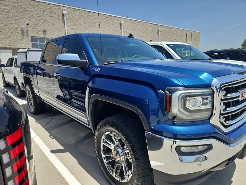GMC Sierra 1500 Vehicle Image 02