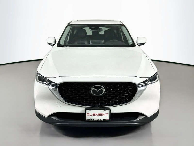 Mazda CX-5 Vehicle Full-screen Gallery Image 2