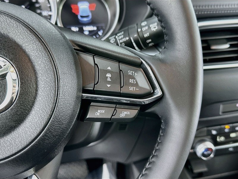 Mazda CX-5 Vehicle Full-screen Gallery Image 13