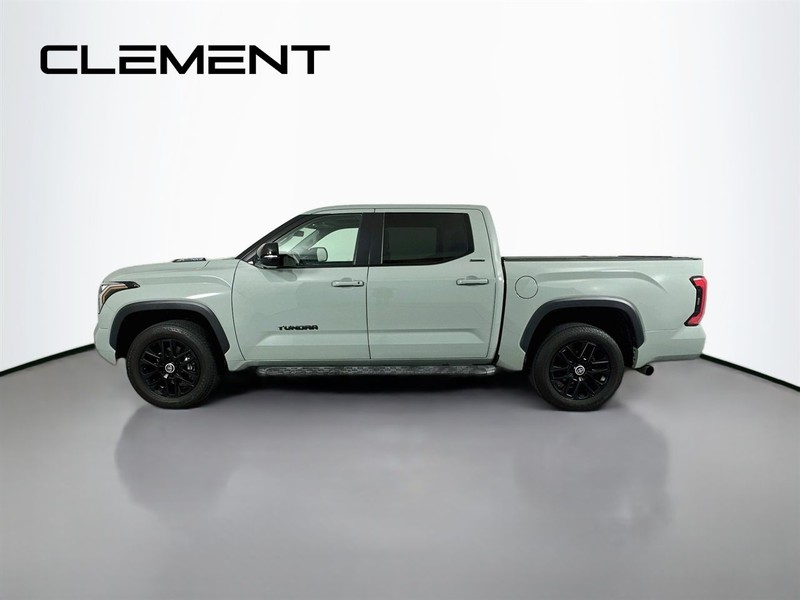 Toyota Tundra 4WD Vehicle Image 06