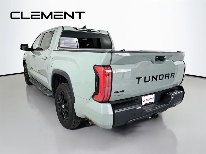 Toyota Tundra 4WD Vehicle Image 10