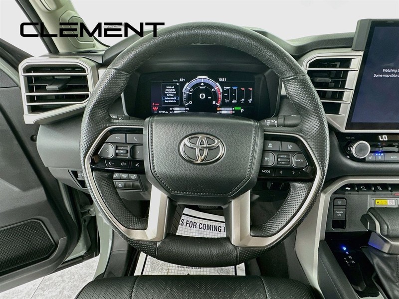 Toyota Tundra 4WD Vehicle Image 15