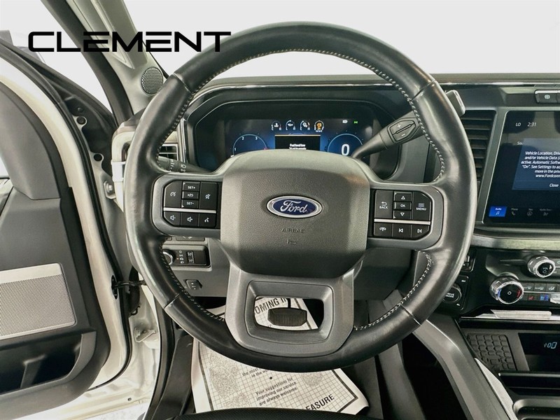 Ford Super Duty F-350 SRW Vehicle Image 15