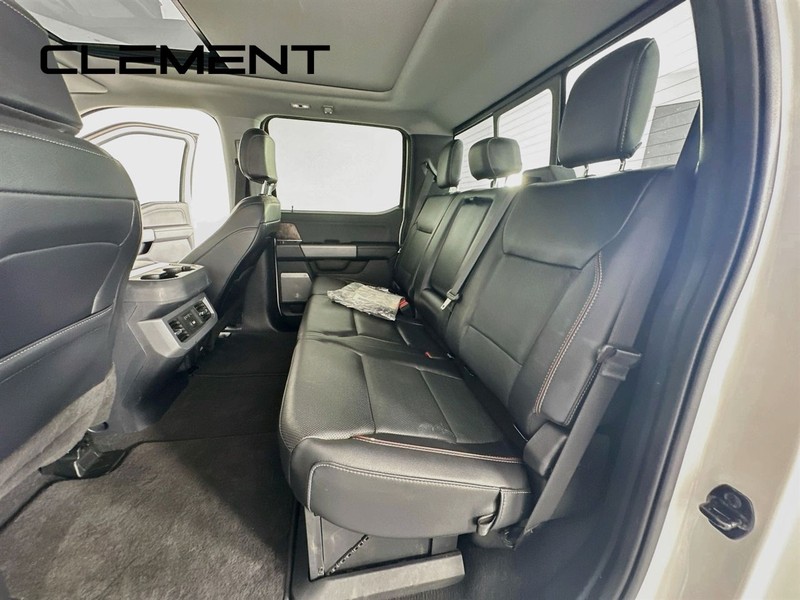 Ford Super Duty F-350 SRW Vehicle Image 33
