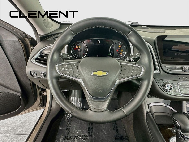 Chevrolet Malibu Vehicle Image 15