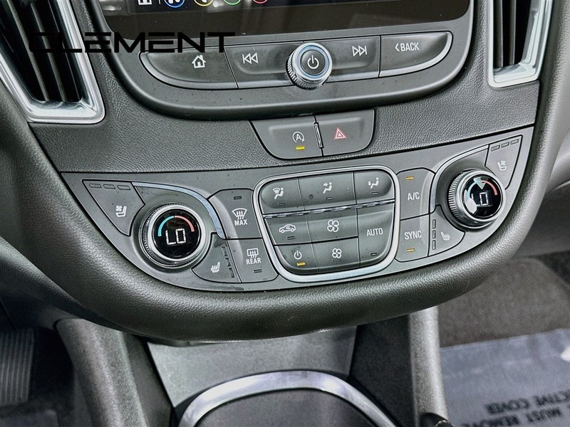 Chevrolet Malibu Vehicle Image 22