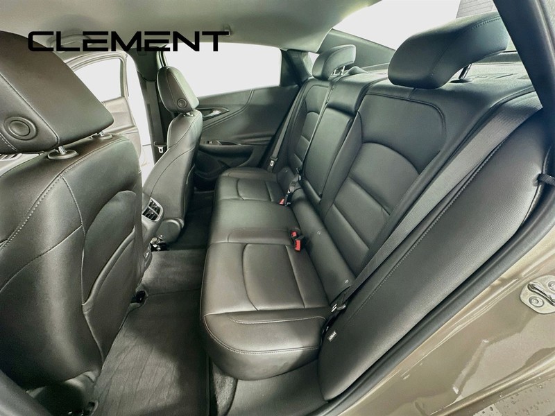 Chevrolet Malibu Vehicle Image 32