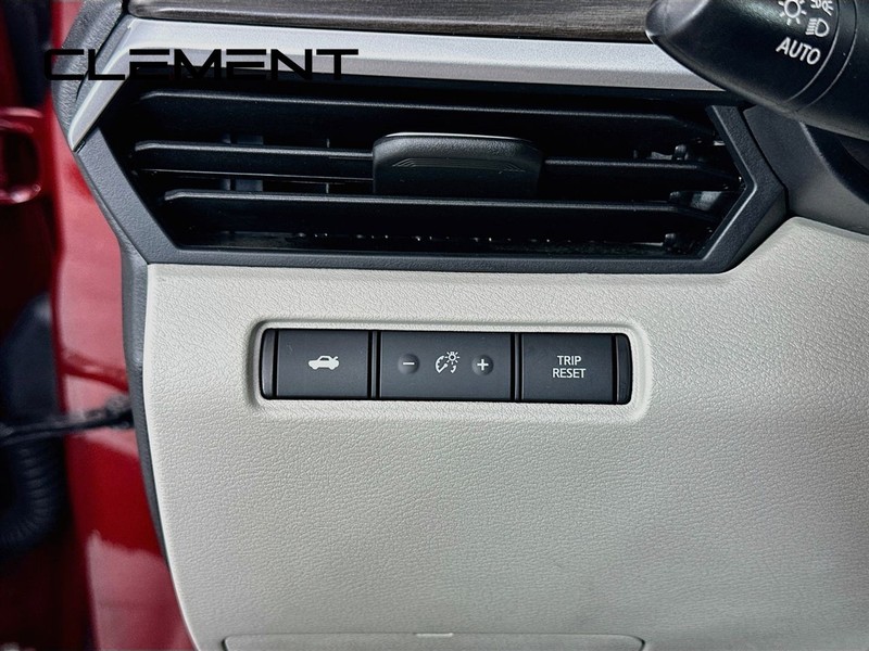 Nissan Altima Vehicle Image 14