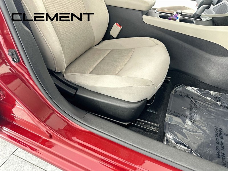 Nissan Altima Vehicle Image 31