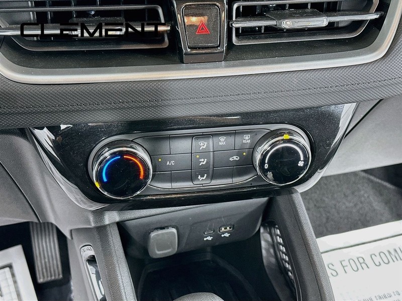Chevrolet Trailblazer Vehicle Image 22
