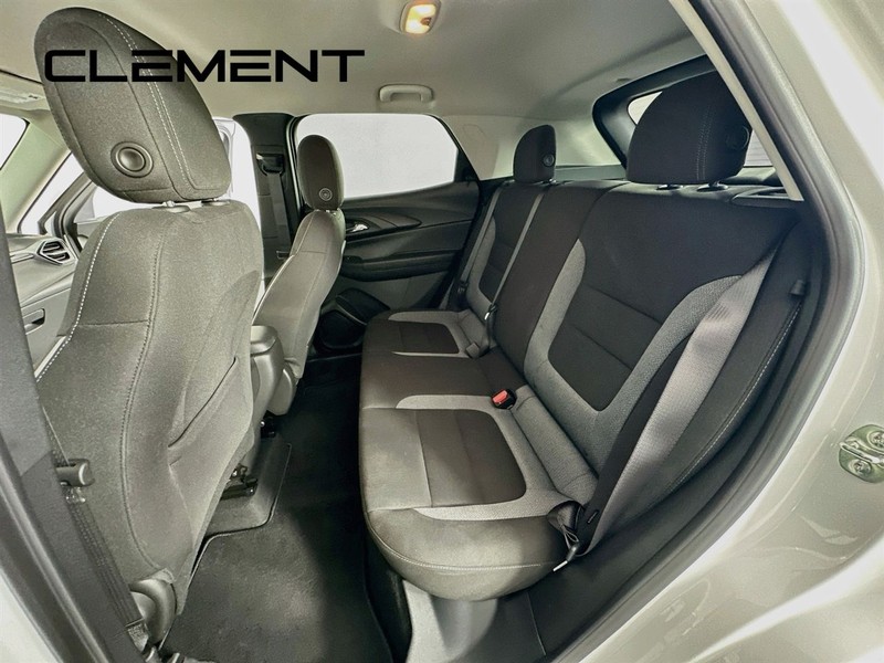 Chevrolet Trailblazer Vehicle Image 30