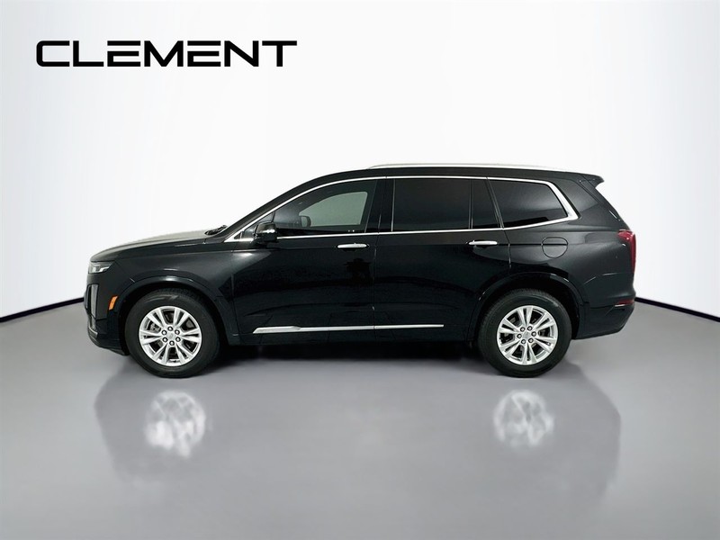 Cadillac XT6 Vehicle Full-screen Gallery Image 06