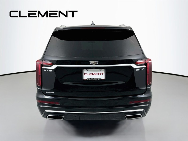 Cadillac XT6 Vehicle Full-screen Gallery Image 08