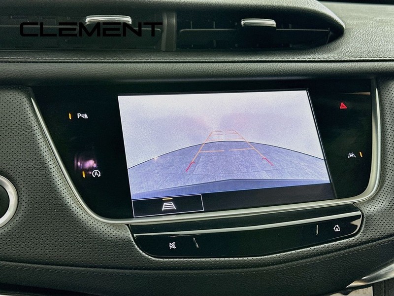 Cadillac XT6 Vehicle Full-screen Gallery Image 20