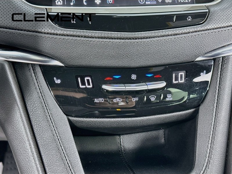 Cadillac XT6 Vehicle Full-screen Gallery Image 22