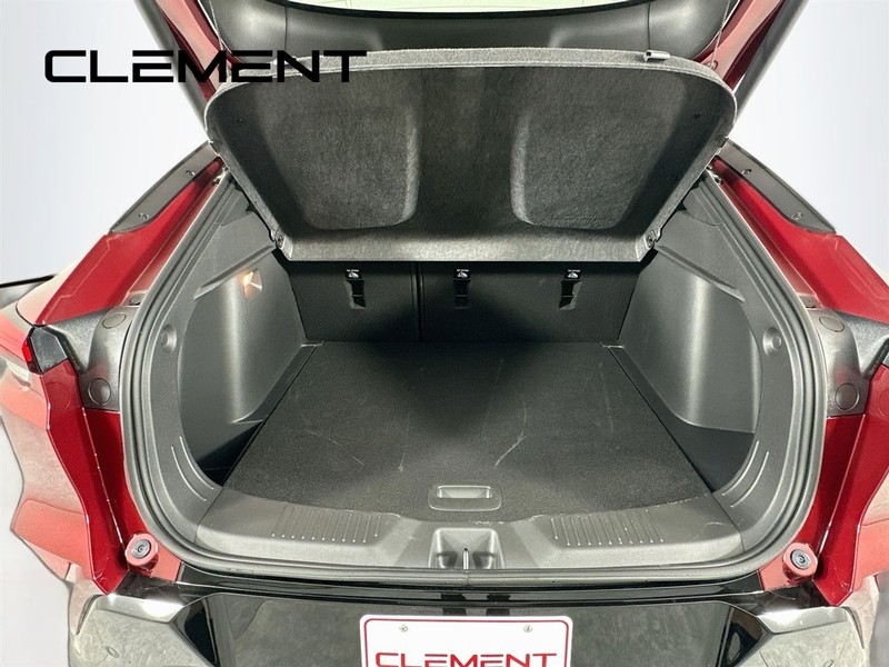 Buick Envista Vehicle Full-screen Gallery Image 11