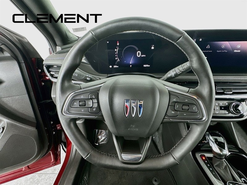 Buick Envista Vehicle Full-screen Gallery Image 15