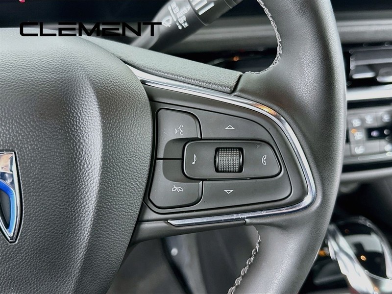 Buick Envista Vehicle Full-screen Gallery Image 17