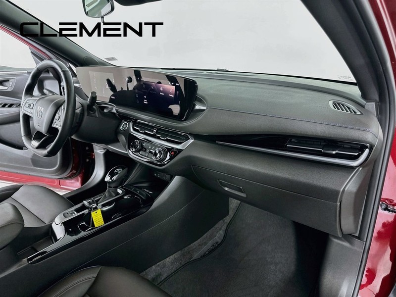 Buick Envista Vehicle Full-screen Gallery Image 33