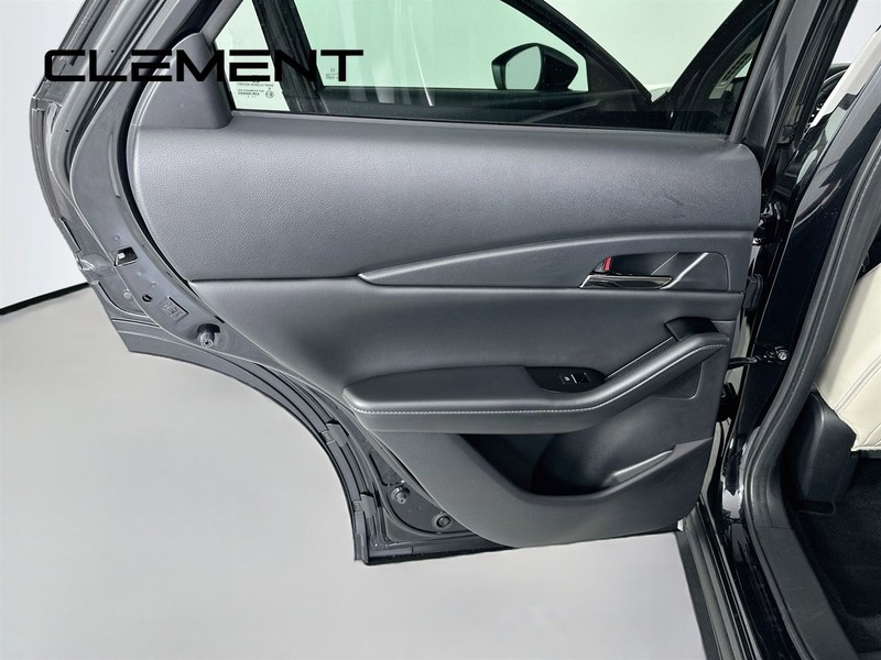 Mazda CX-30 Vehicle Image 30