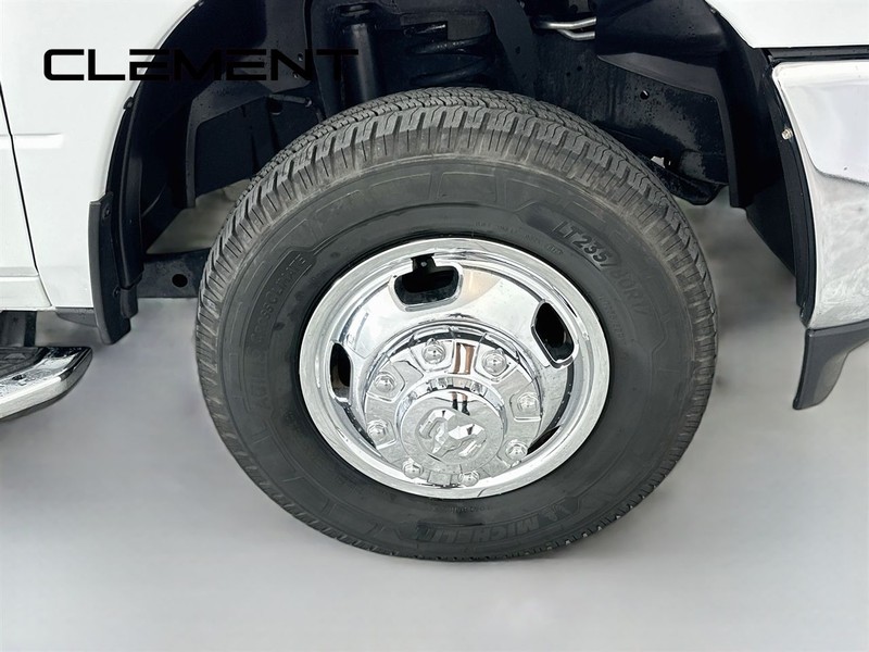 Ram 3500 Vehicle Image 33