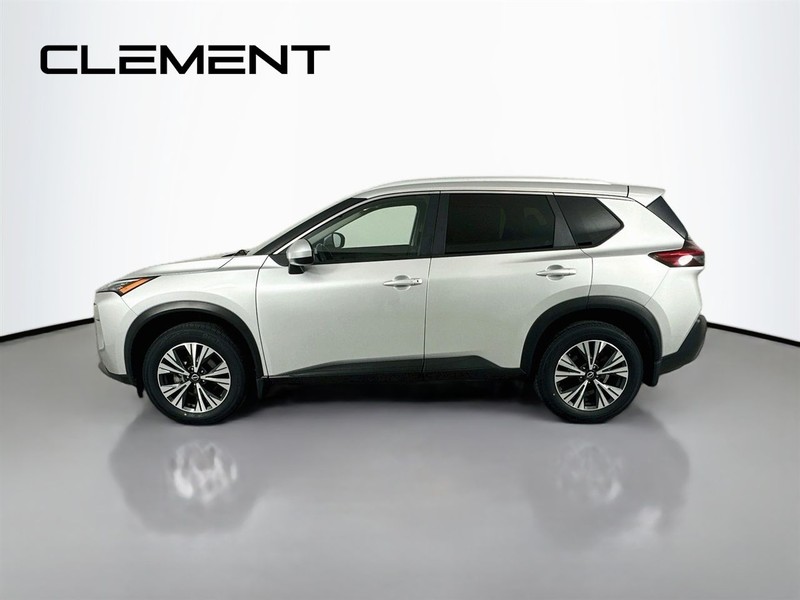 Nissan Rogue Vehicle Image 06