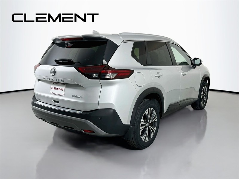 Nissan Rogue Vehicle Image 07