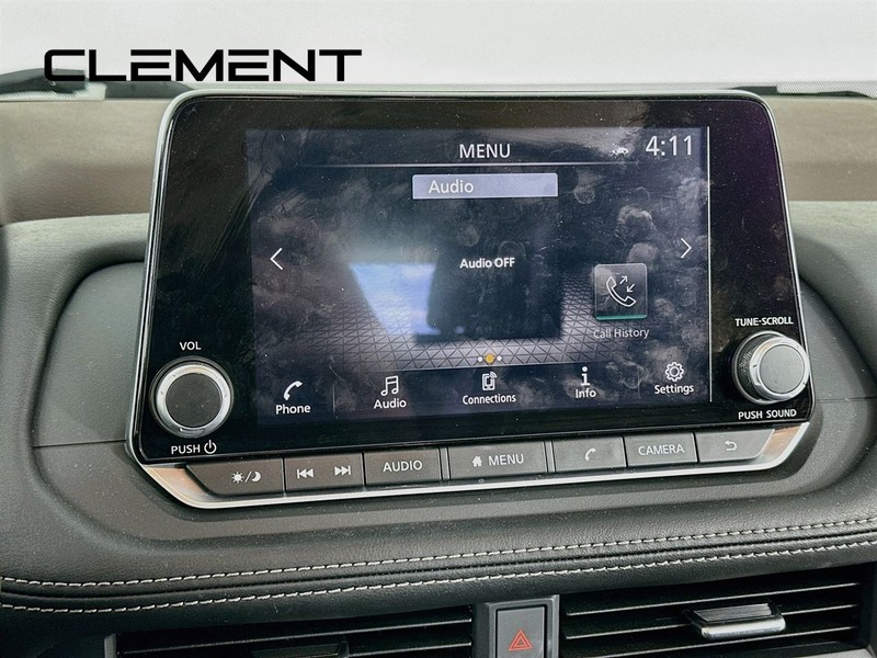 Nissan Rogue Vehicle Image 19