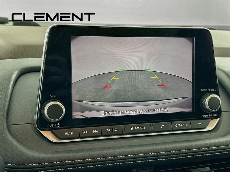Nissan Rogue Vehicle Image 20