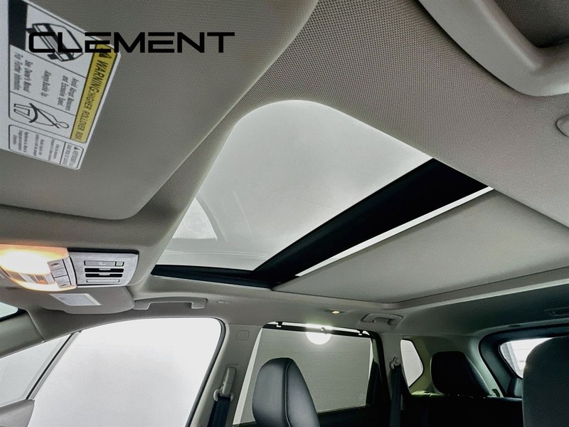 Nissan Rogue Vehicle Image 26