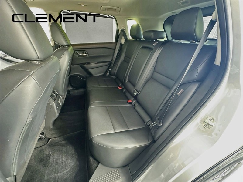 Nissan Rogue Vehicle Image 32