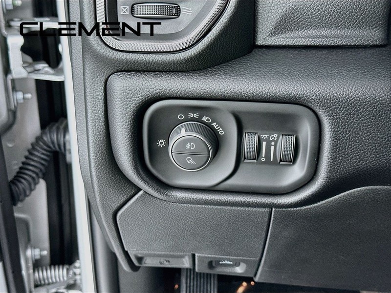 Ram 2500 Vehicle Image 14