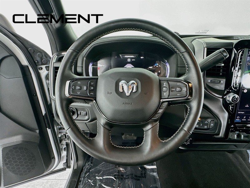 Ram 2500 Vehicle Image 15