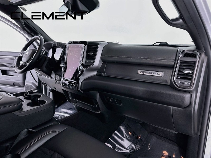 Ram 2500 Vehicle Image 32